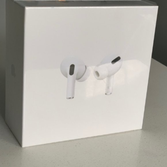 Apple AirPods True Wireless Bluetooth Headphones (2nd Gen)